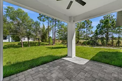 843 Bianca Ave S, Lehigh Acres, FL 33974 - Photo 36