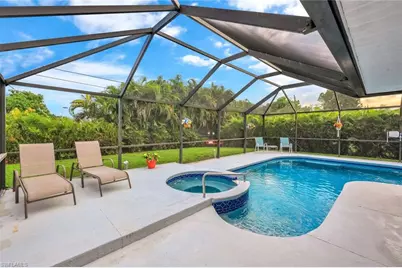 231 SW Trafalgar Pkwy, Cape Coral, FL 33991 - Photo 2
