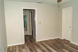 5541 Westwind Ln, Fort Myers, FL 33919 - Photo 10