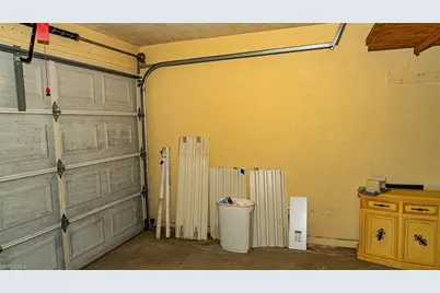 5541 Westwind Ln, Fort Myers, FL 33919 - Photo 20