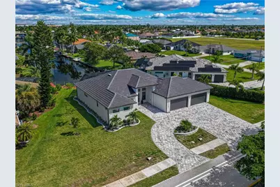 2201 Beach Pkwy W, Cape Coral, FL 33914 - Photo 2