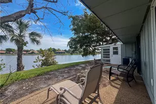 4305 Island Cir, Fort Myers, FL 33919 - Photo 2