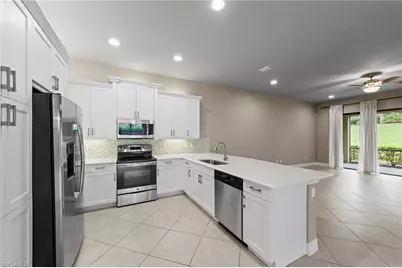 11952 Five Waters Cir, Fort Myers, FL 33913 - Photo 8