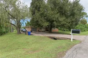 321 Jefferson Ave, Lehigh Acres, FL 33936 - Photo 4