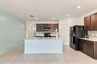2717 Foralesca Ct, Cape Coral, FL 33909 - Photo 16