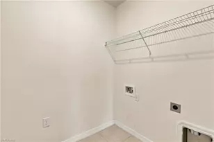 2717 Foralesca Ct, Cape Coral, FL 33909 - Photo 28
