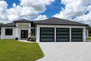 2924 Wallace Ave S, Lehigh Acres, FL 33973 - Photo 2