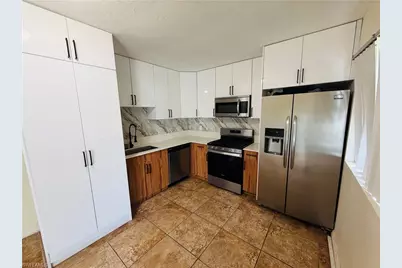 124 Sebring Cir, Lehigh Acres, FL 33936 - Photo 4