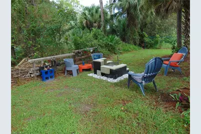 8051 Rolling Cir, Labelle, FL 33935 - Photo 24