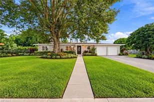434 20th St NW, Homestead, FL 33030 - Photo 1