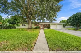 434 20th St NW, Homestead, FL 33030 - Photo 2