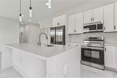 4002 9th St SW, Lehigh Acres, FL 33976 - Photo 10