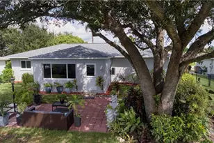 318 SE 23rd Terrace, Cape Coral, FL 33990 - Photo 36