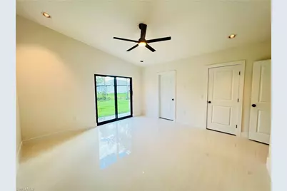 712 Bumby St E, Lehigh Acres, FL 33974 - Photo 12