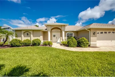 309 SE 31st Ter, Cape Coral, FL 33904 - Photo 4