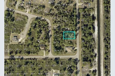 1260 Naples Ave S, Fort Myers, FL 33913 - Photo 2