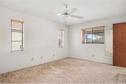 233 SE 31st St, Cape Coral, FL 33904 - Photo 4