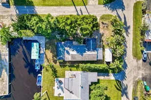 16 Estate Dr, North Fort Myers, FL 33917 - Photo 42