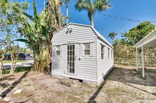 16 Estate Dr, North Fort Myers, FL 33917 - Photo 24