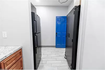 909 SE 13th Pl #2, Cape Coral, FL 33990 - Photo 14
