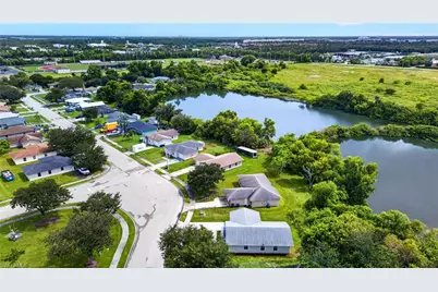 3656 Suntrust Dr, Fort Myers, FL 33916 - Photo 28