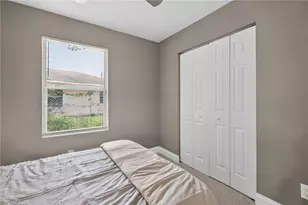 3656 Suntrust Dr, Fort Myers, FL 33916 - Photo 16
