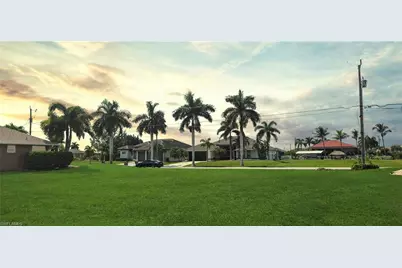 1447 NW 39th Ave, Cape Coral, FL 33993 - Photo 4