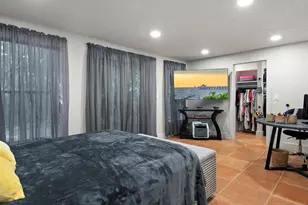 1046 Sperling Ave, Naples, FL 34103 - Photo 10