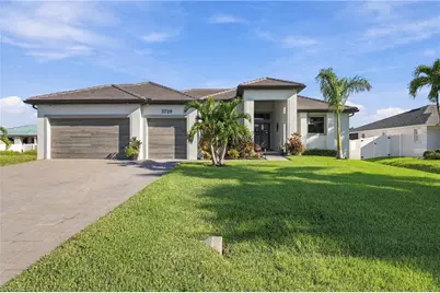 3729 SW 3rd Ter, Cape Coral, FL 33991 - Photo 4