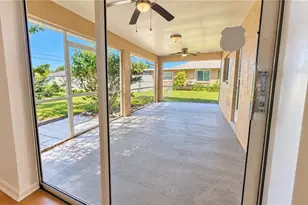 302 SE 1st Pl, Cape Coral, FL 33990 - Photo 12