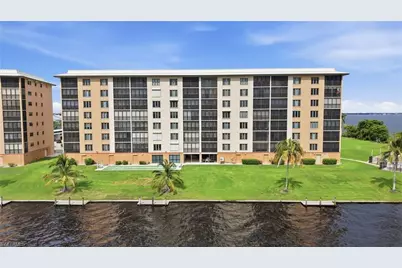 4280 SE 20th Pl #808, Cape Coral, FL 33904 - Photo 4