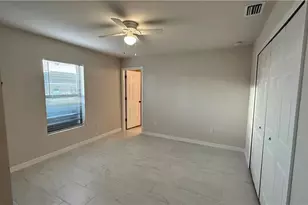 526 NE 25th Ave, Cape Coral, FL 33909 - Photo 10
