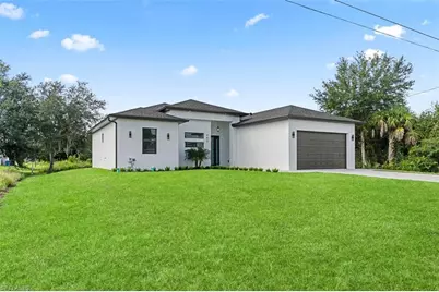 442 Redwing St SW, Lehigh Acres, FL 33974 - Photo 4