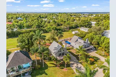7443 Pomegranate Dr, Bokeelia, FL 33922 - Photo 8