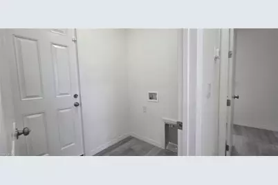 370 Chalet Ave S, Lehigh Acres, FL 33974 - Photo 36