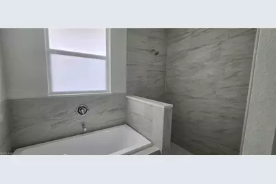 370 Chalet Ave S, Lehigh Acres, FL 33974 - Photo 20