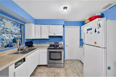 4550 Glenwood Ave, Fort Myers, FL 33905 - Photo 8