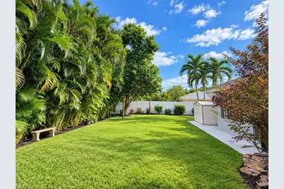 5550 New Pine Lake Dr, Fort Myers, FL 33907 - Photo 6