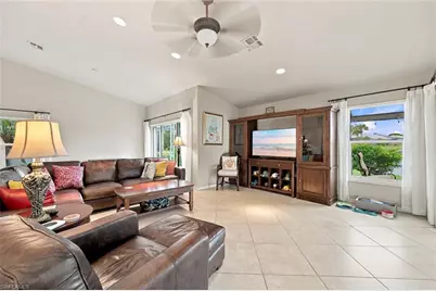 9351 White Hickory Ln, Fort Myers, FL 33912 - Photo 8