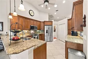 9351 White Hickory Ln, Fort Myers, FL 33912 - Photo 10