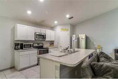 1139 NW 14th Ter, Cape Coral, FL 33993 - Photo 4