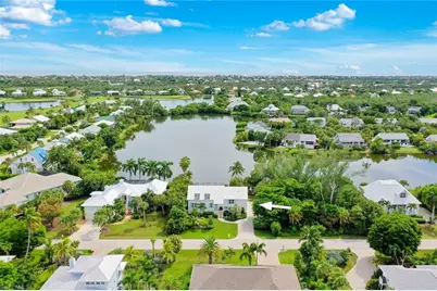 9015 Mockingbird Dr, Sanibel, FL 33957 - Photo 2