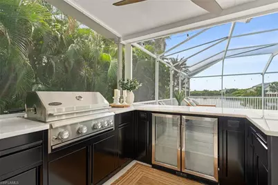 9015 Mockingbird Dr, Sanibel, FL 33957 - Photo 14