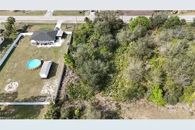 510 Richmond Ave N, Lehigh Acres, FL 33972 - Photo 4