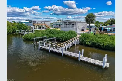 4725 Tahiti Dr, Bonita Springs, FL 34134 - Photo 4