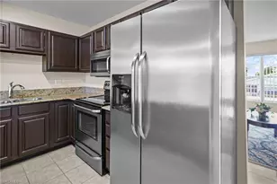 6890 Sandtrap Dr, Fort Myers, FL 33919 - Photo 6