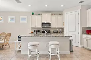 18121 Everson Miles Cir, North Fort Myers, FL 33917 - Photo 14