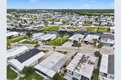 17781 Eglantine Ln, Fort Myers Beach, FL 33931 - Photo 14