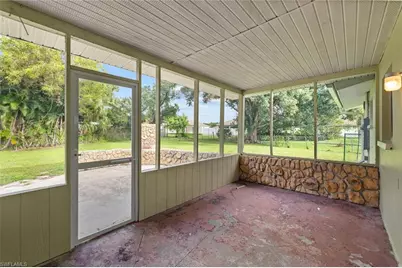 1274 Pondella Cir, North Fort Myers, FL 33903 - Photo 38