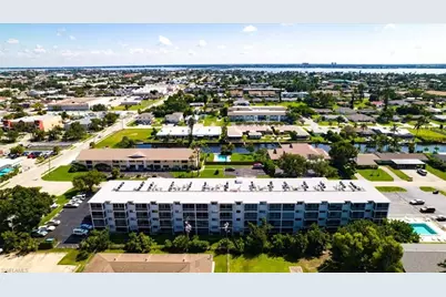 4906 Victoria Dr #413, Cape Coral, FL 33904 - Photo 24